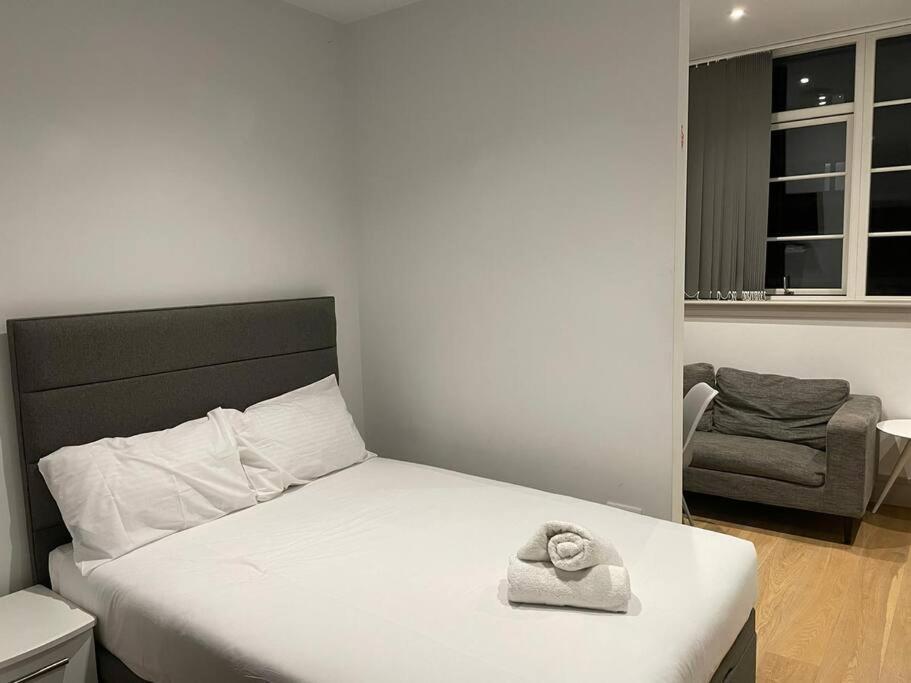 Lejlighed Monthly Stays 1bed Serviced Studio Free Wifi & Netflix Whitechapel Perfect For Solo & Coupled Guests