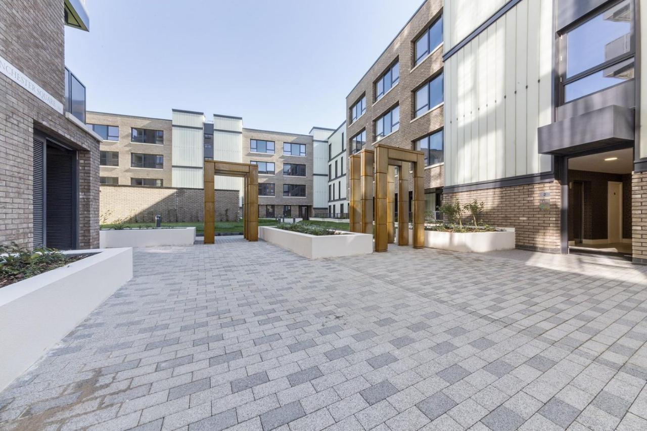 Apartment Stylish Family Sized 2 Bedroom *