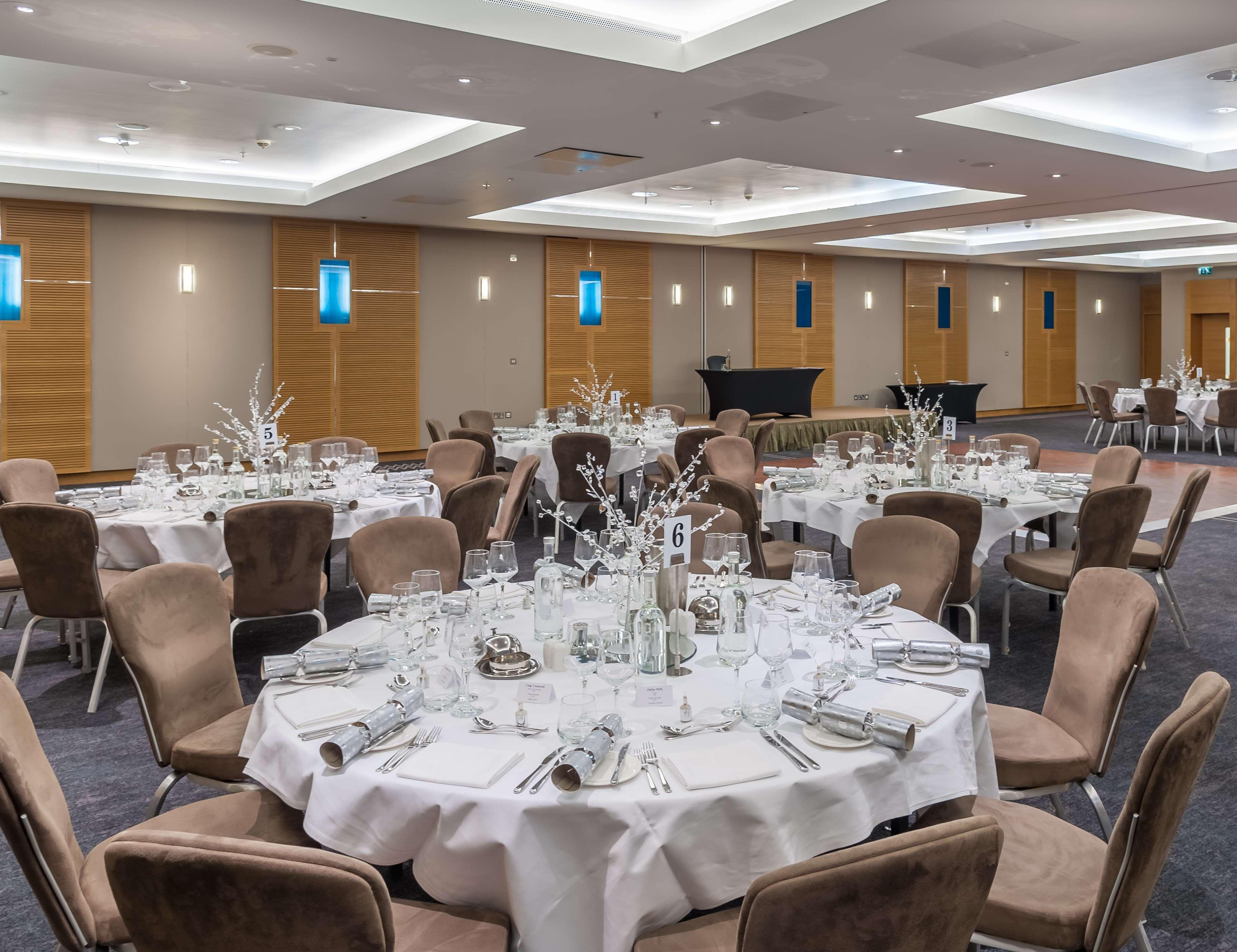 Hotell Hilton Canary Wharf 4*