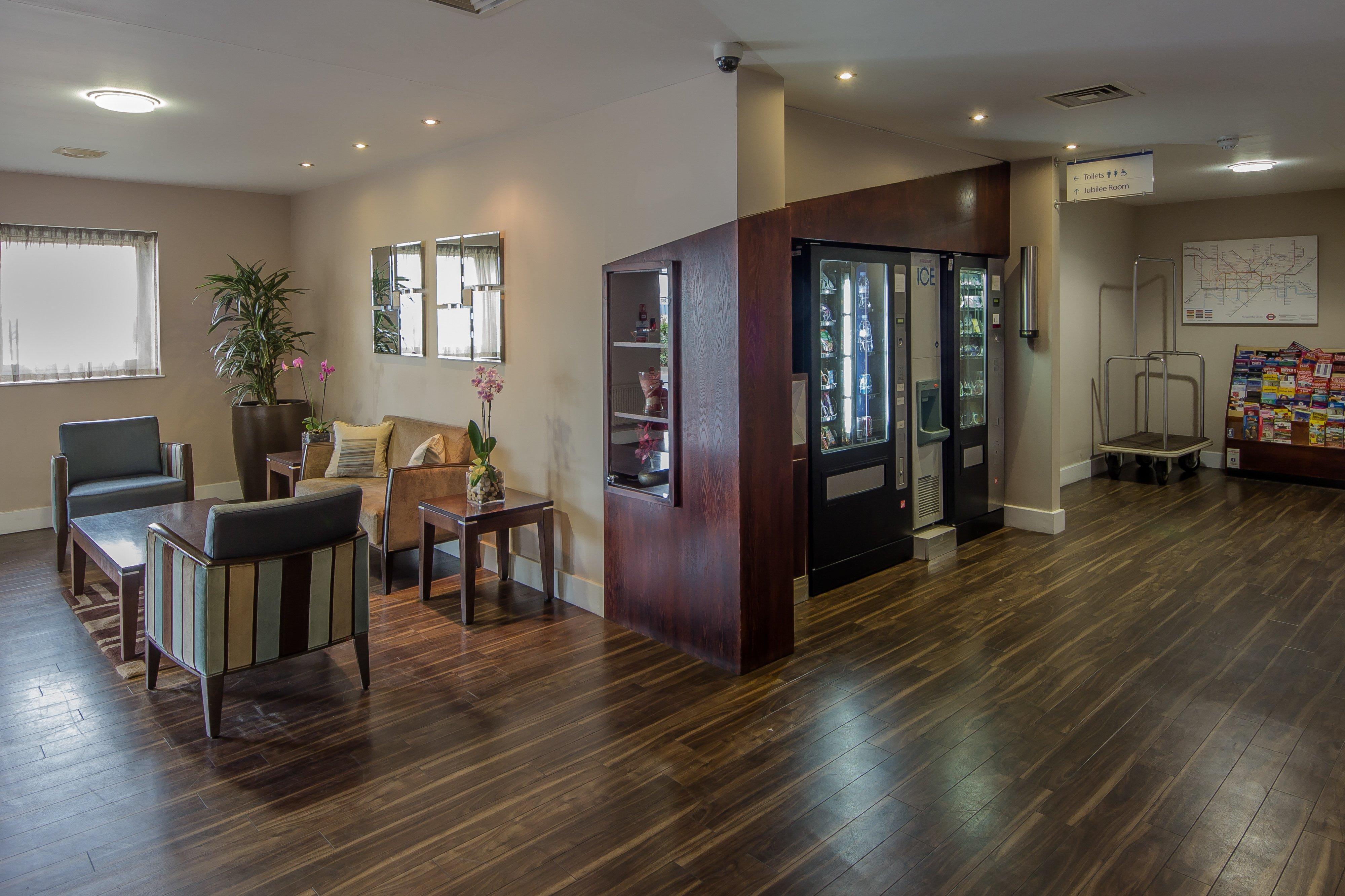 Express Royal Docks By Ihg 3* London