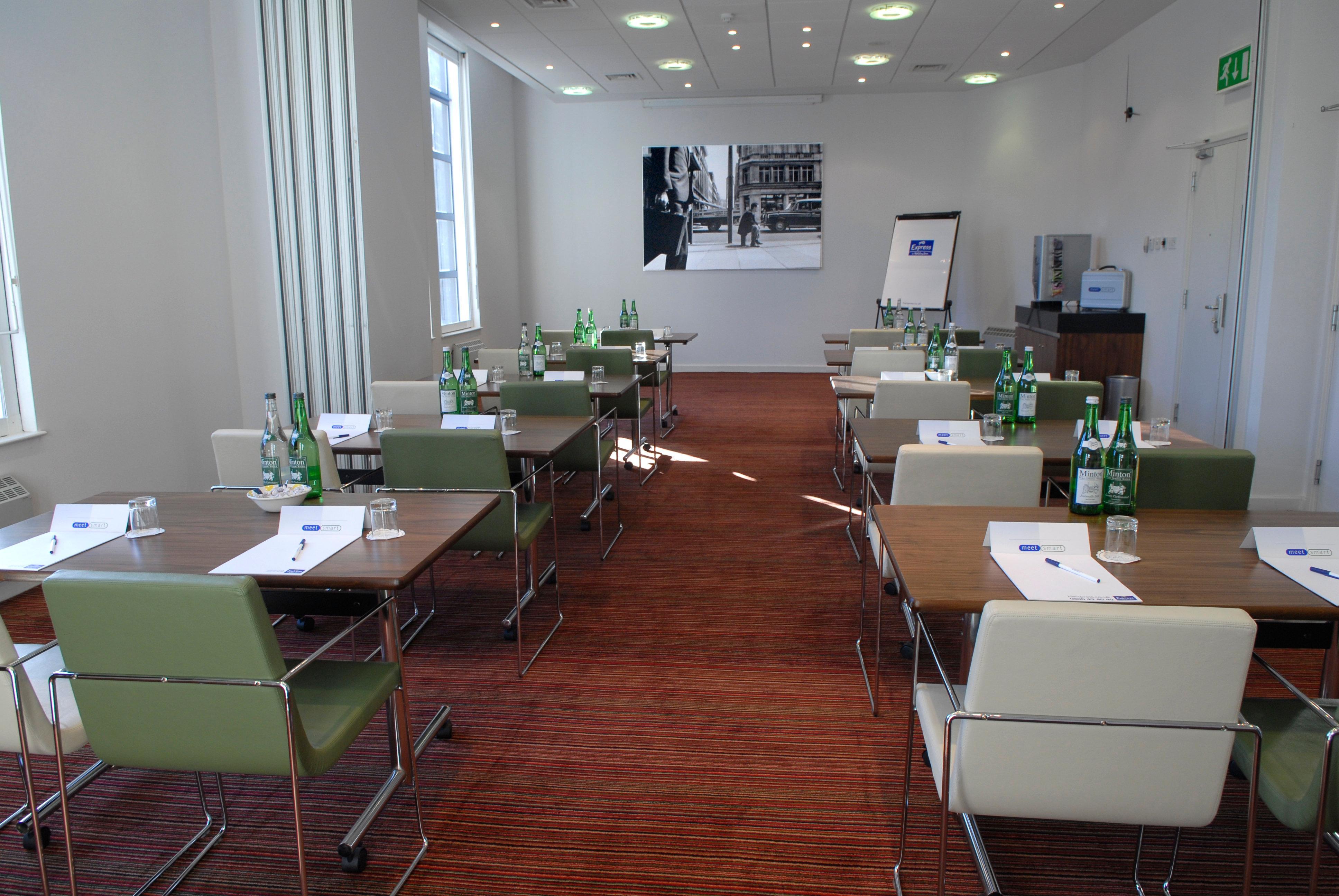Express City, An Ihg Hotel Londen