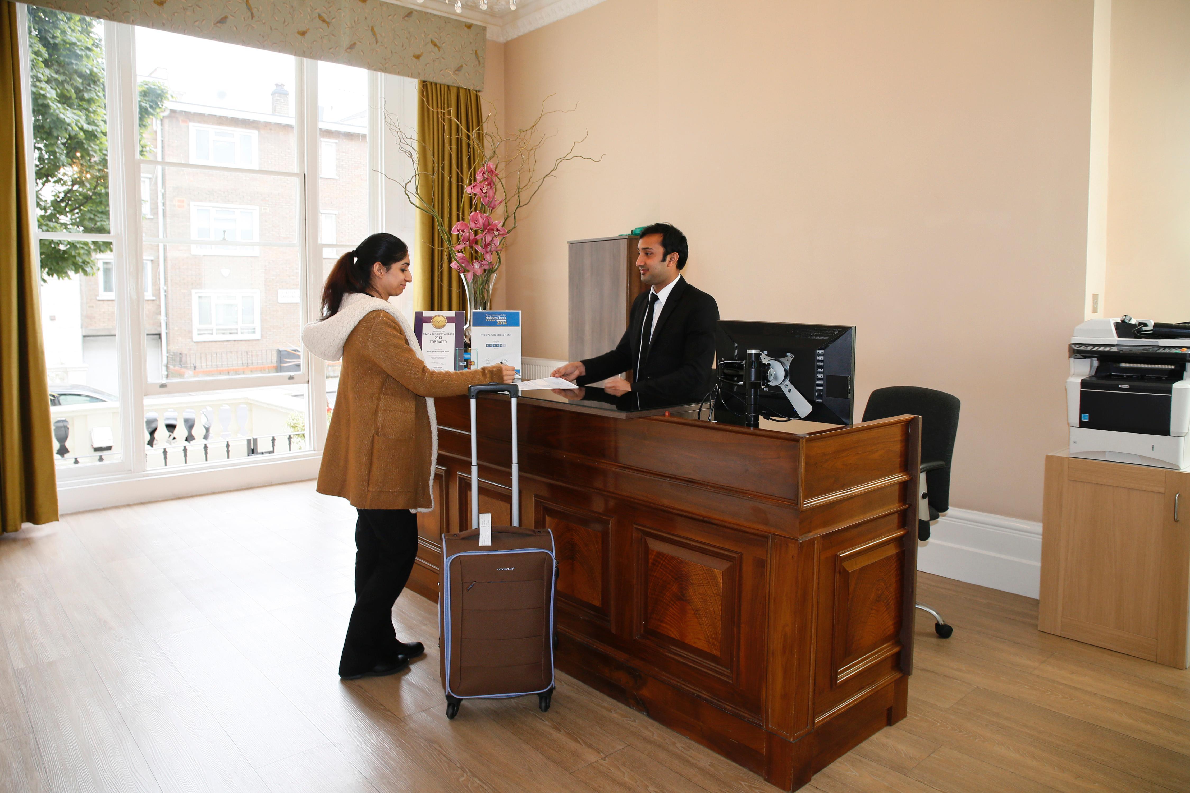 Hyde Park Boutique 3*