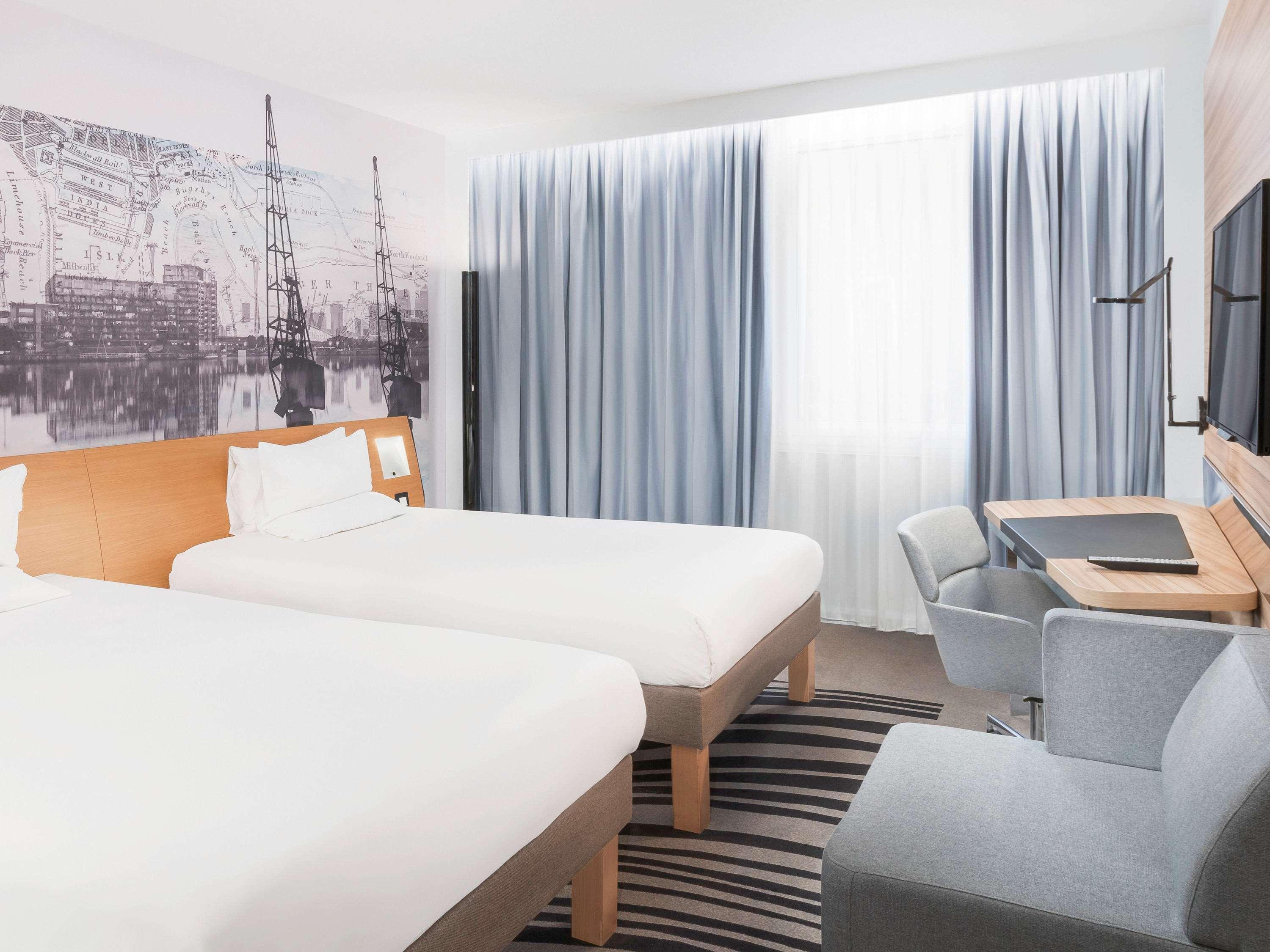 Novotel Excel Hotel 4*
