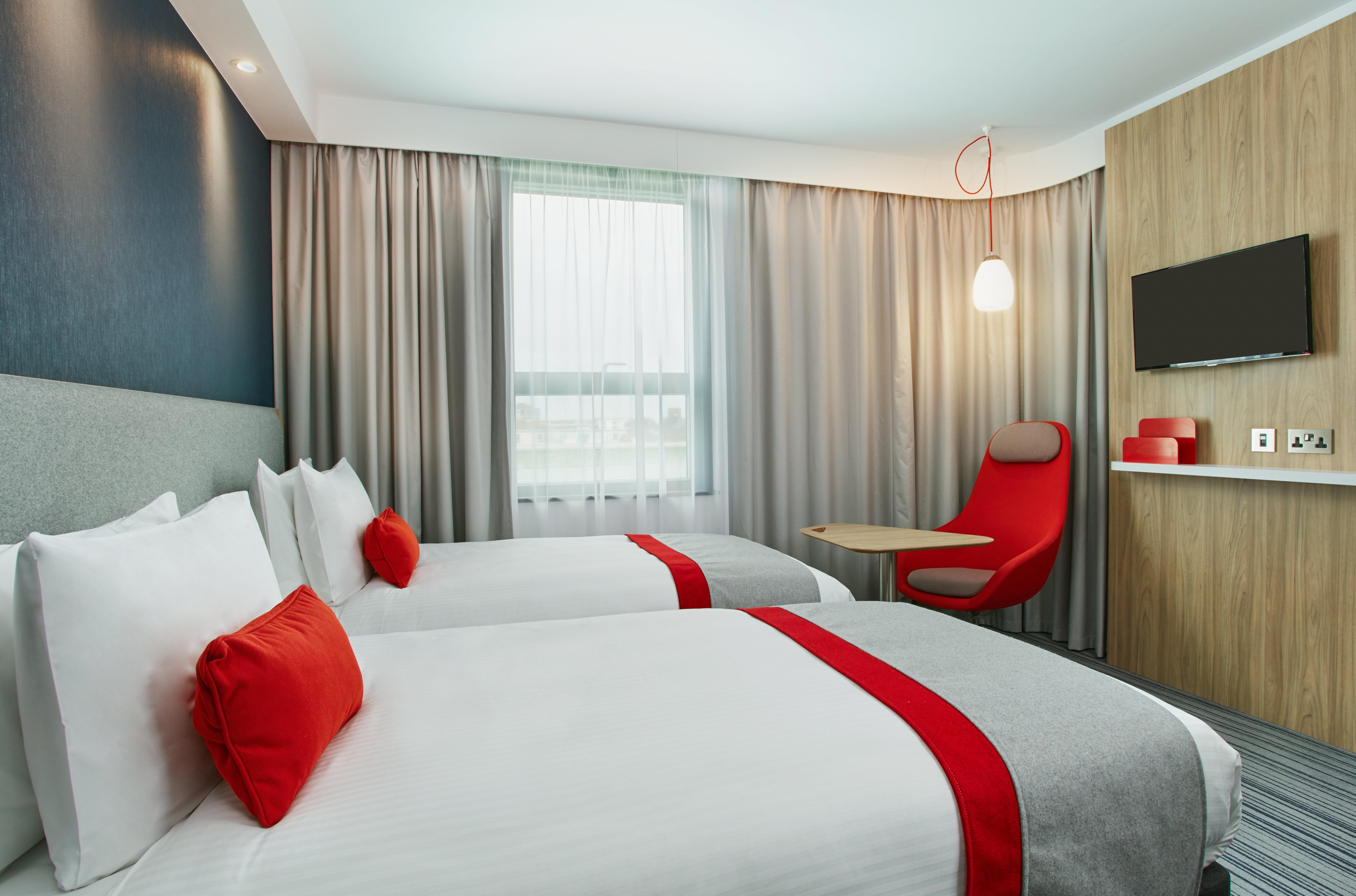 Hotell Express London-ealing, An Ihg 3*