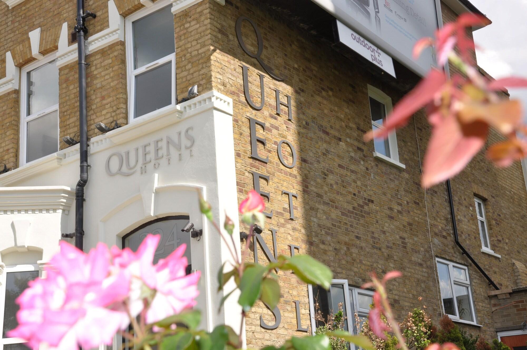 Queens Hotell 3*
