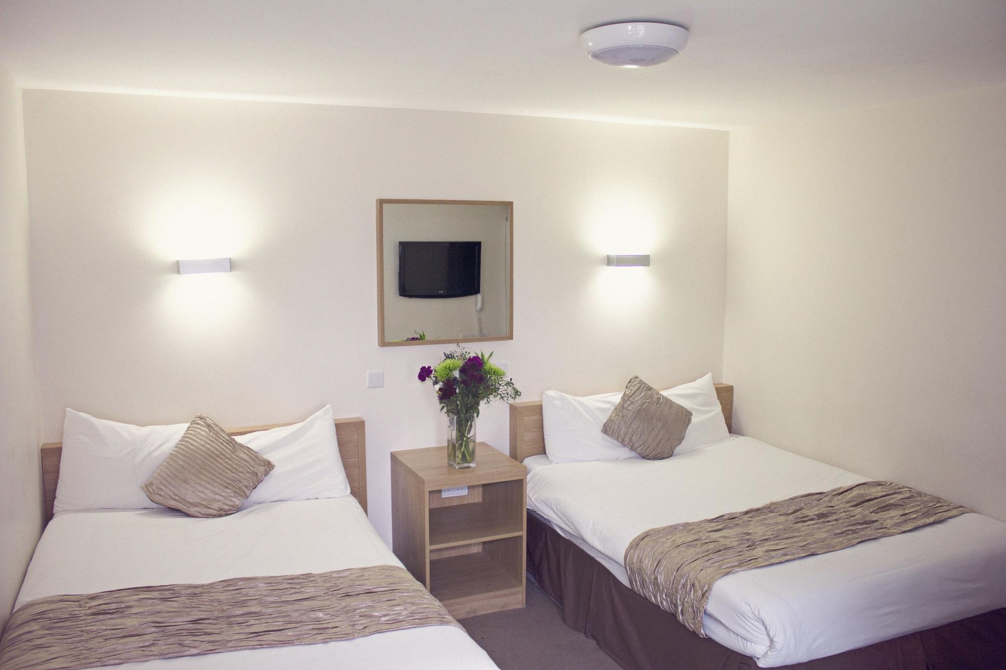 Hotell Queens 3*