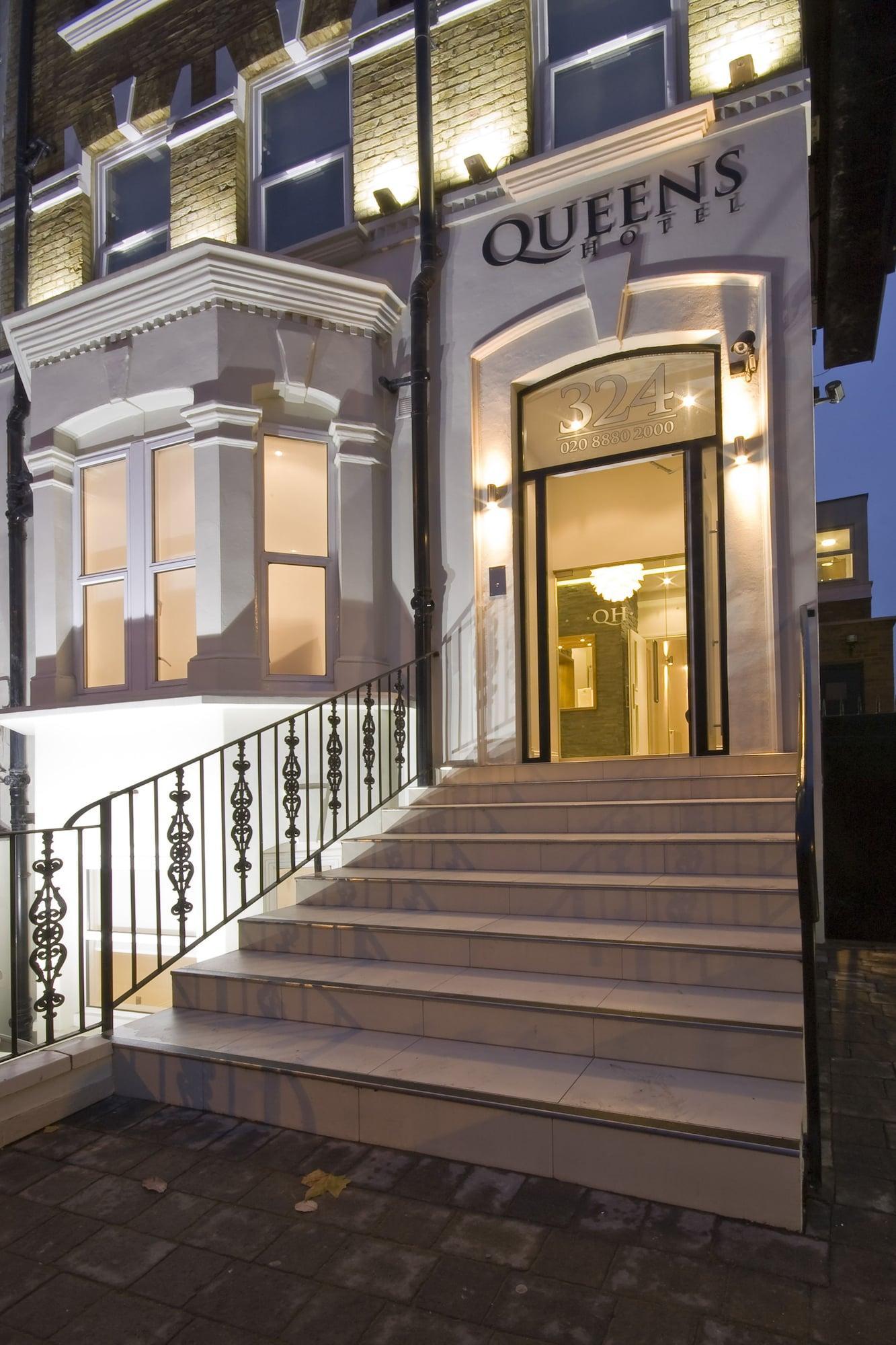 Queens Hotell 3*