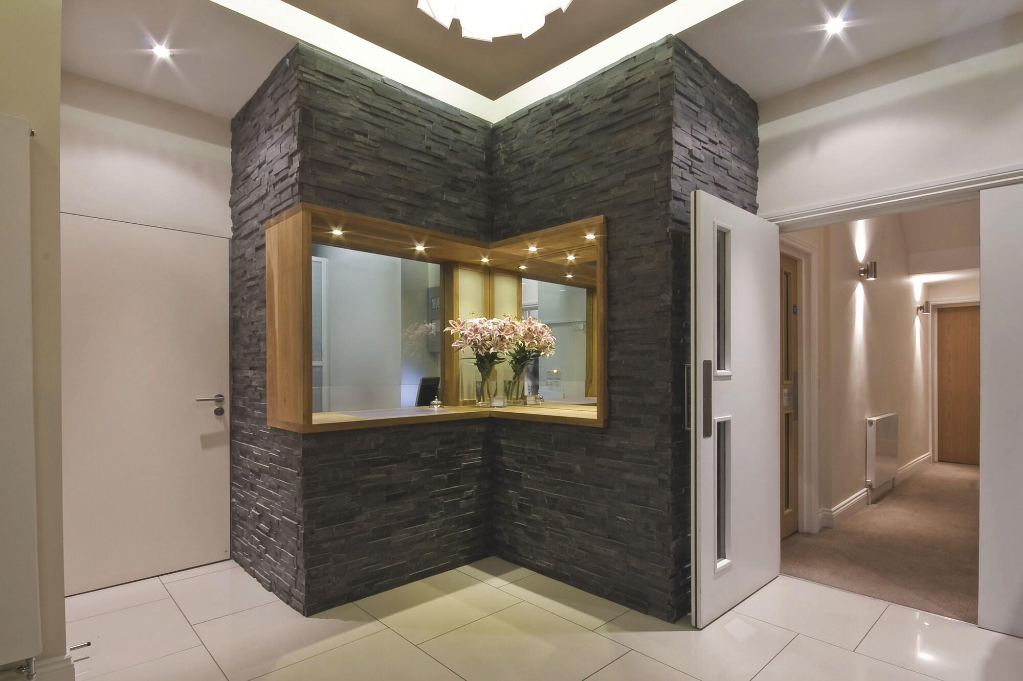 Queens Hotell 3*
