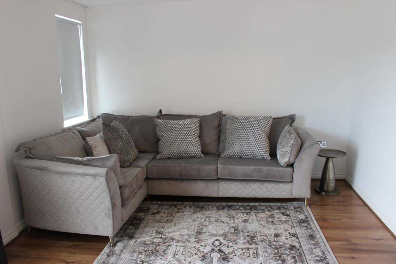 Lägenhet Lovely 2-bedroom, 1 Bathroom Home, Sleeps 4 *
