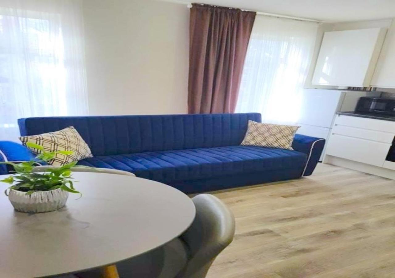 2 Bedroom Serviced # * London