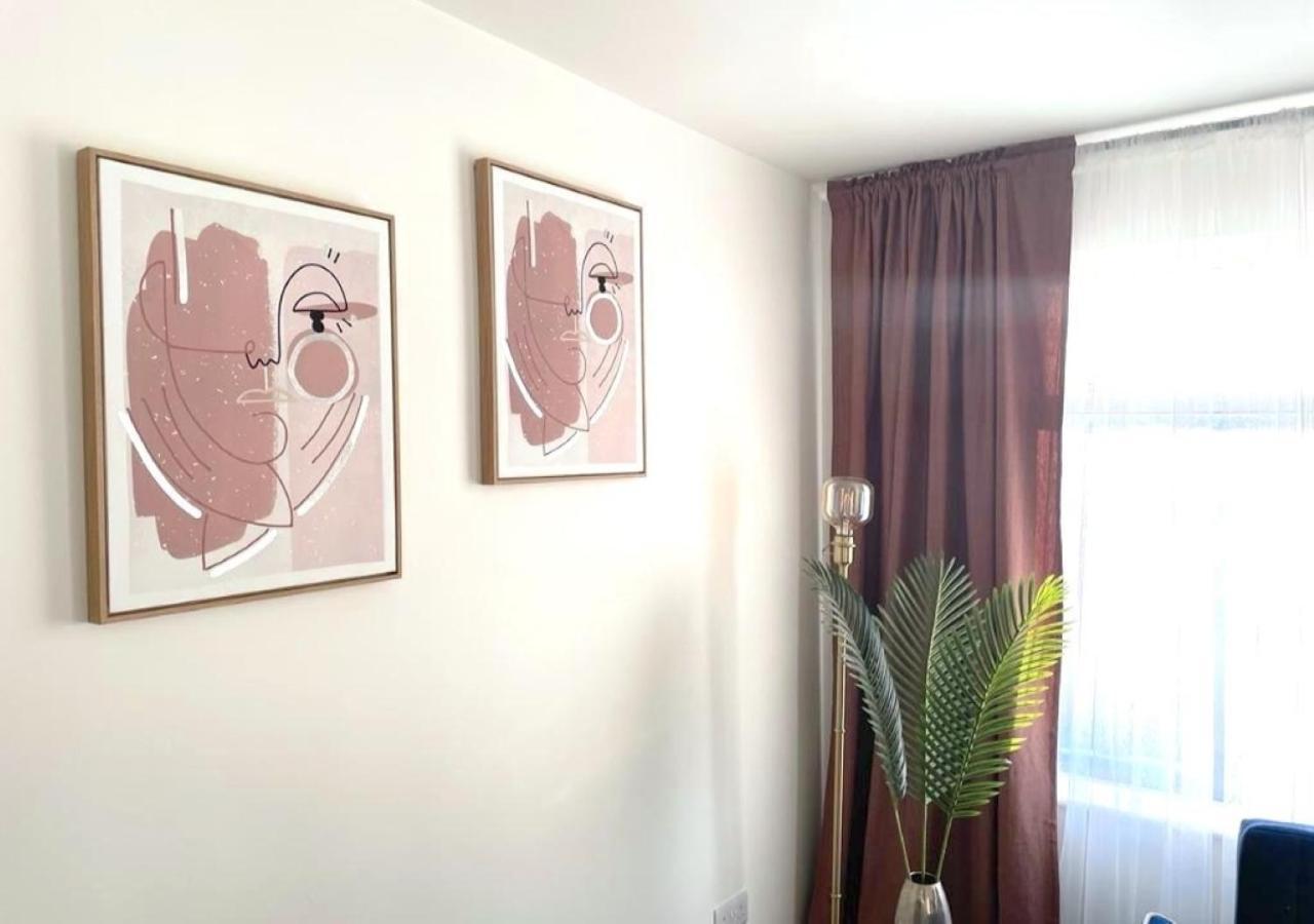 2 Bedroom Serviced # London