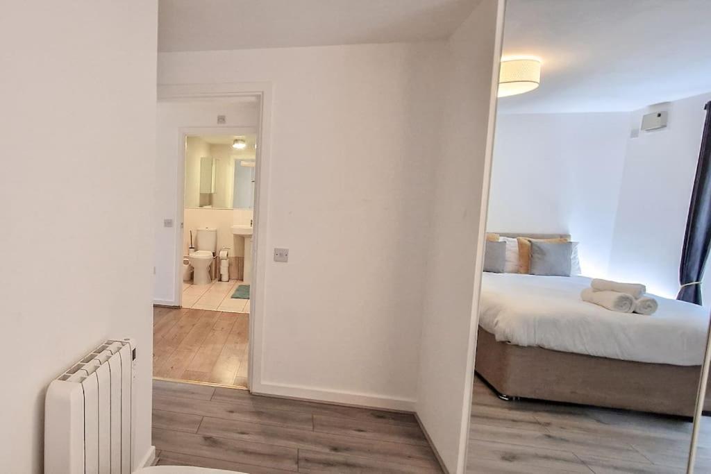Appartement Comfy 2 Bed Flat With Free Parking, Close To Tube