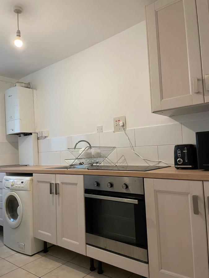 Serviced Near Borough Station Se1 Apartment London