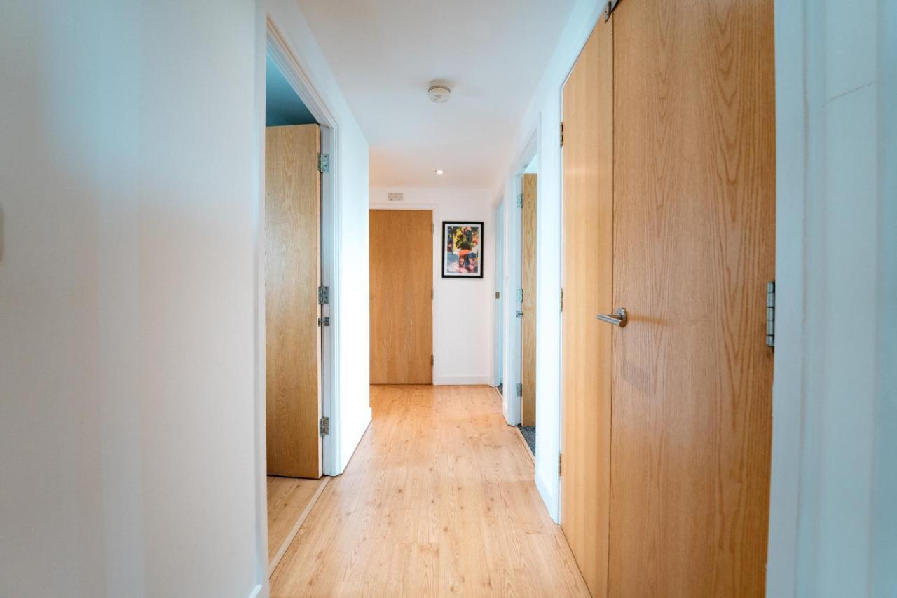 Lovely 2 Bedroom Flat Next To Victoria Park * Londen