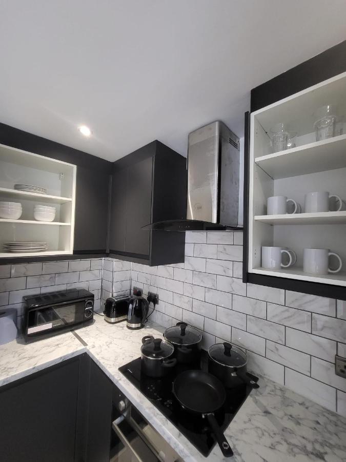 Eastend Apartment *