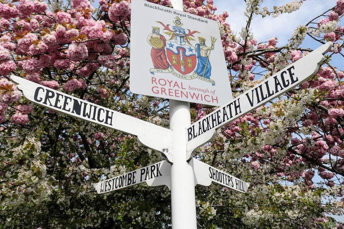 Lejlighed Elegant & Spacious Parkside 2-bedroom 2-bathroom Flat In Period Building On Blackheath Common - Private Entrance, Great Greenwich Location, Easy For O2 Arena And City!