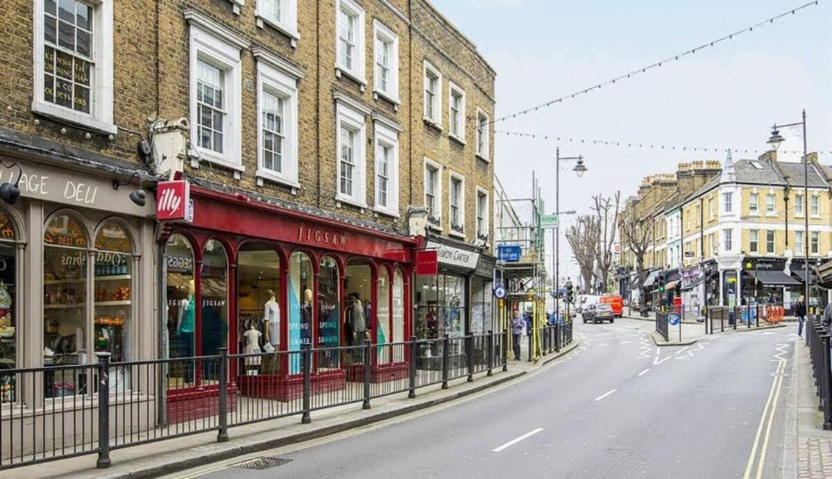 Elegant & Spacious Parkside 2-bedroom 2-bathroom Flat In Period Building On Blackheath Common - Private Entrance, Great Greenwich Location, Easy For O2 Arena And City! *