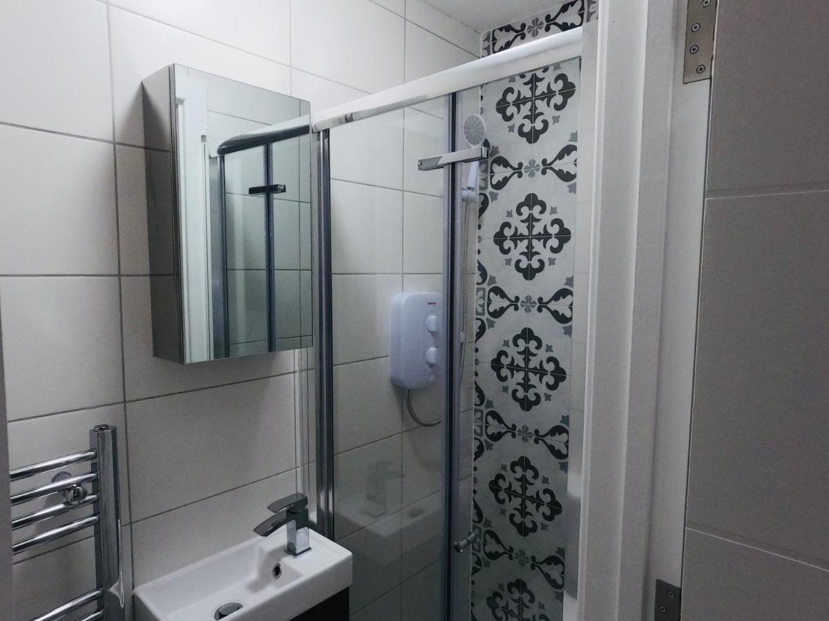 Privat overnatting Lbt Ltd
