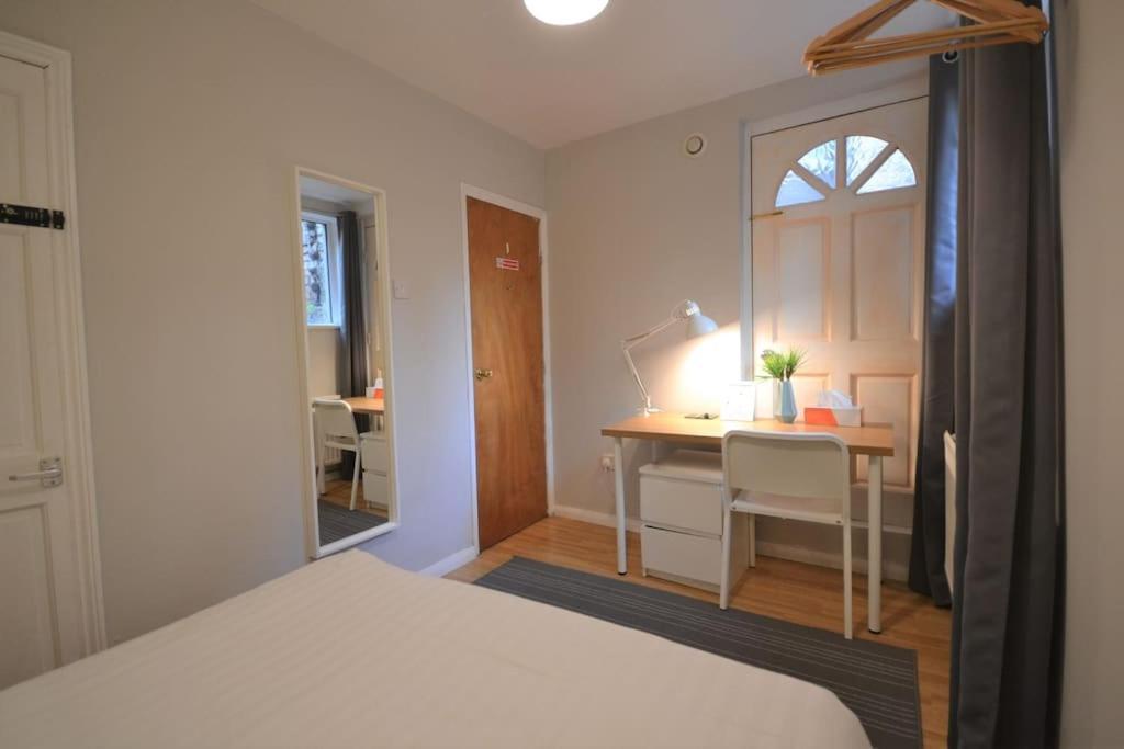 Lovely Budget Double Ensuite In Bricklane Guest house