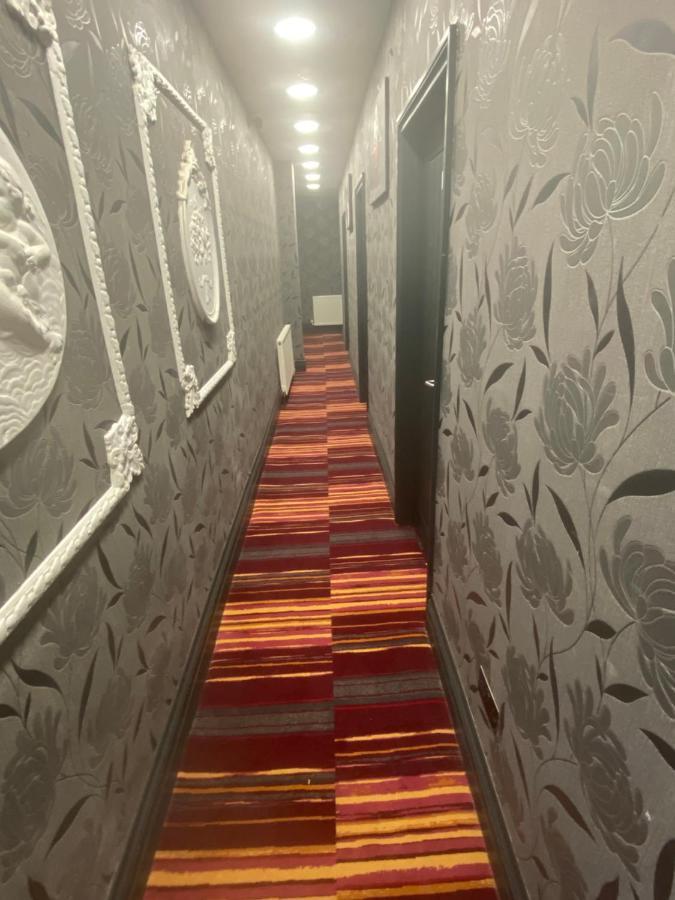 Mannbuilding Guest house
