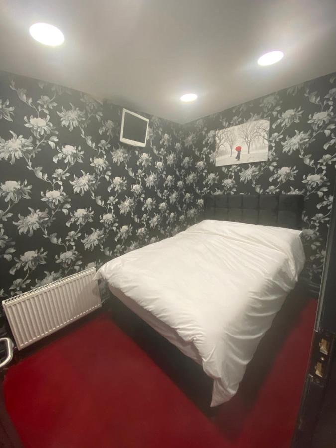 Mannbuilding Guest house