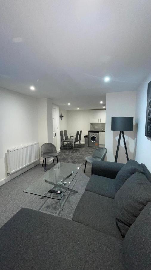 2 Bed Luxury In Old Kent Road Apartment