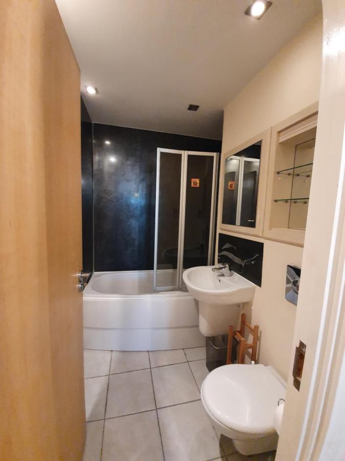 One Bed Stylish Apartment, Canary Wharf, Appartement Londen