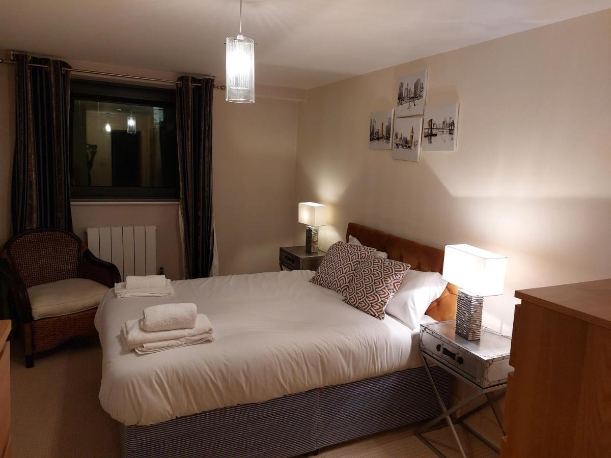 One Bed Stylish Apartment, Canary Wharf, Appartement Londen
