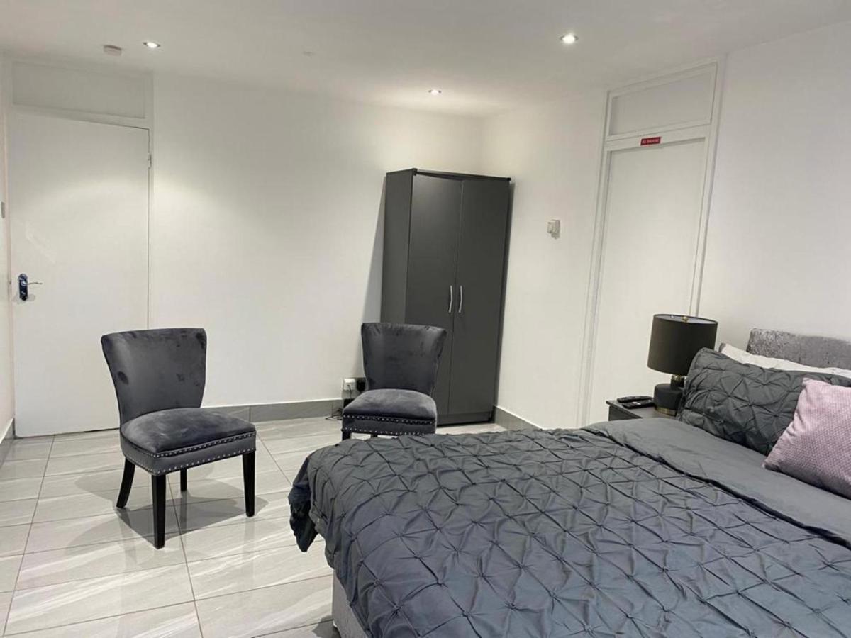 Luxurious 2-bed In Woolwich Apartment *
