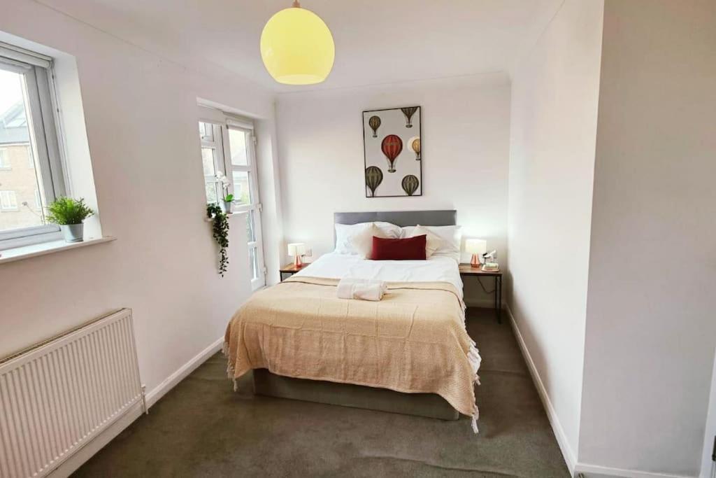 Aldgate Flats In E1. Leilighet *