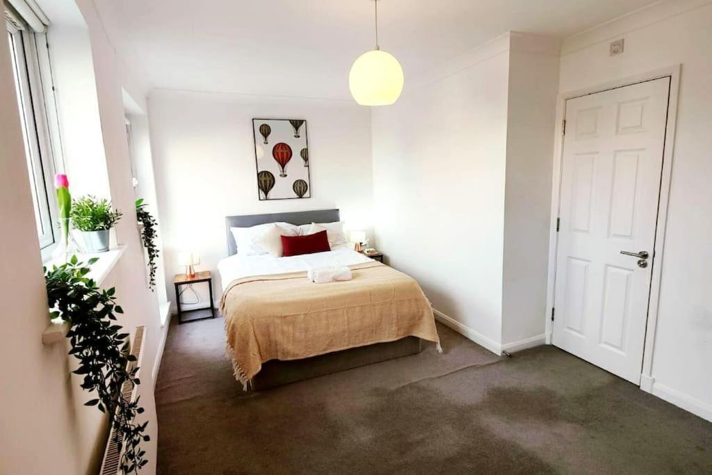 Aldgate Flats In E1. Leilighet *