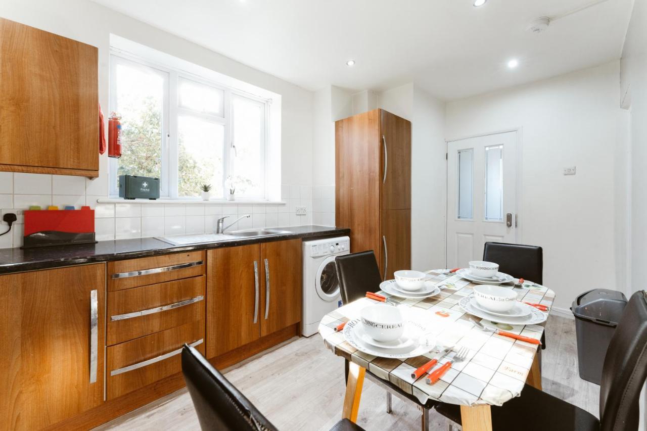 Stepney Beds To 24 Guest house London
