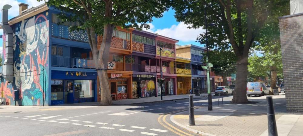 Docklands 2 Bedroom 2 Bath Appartement Londen