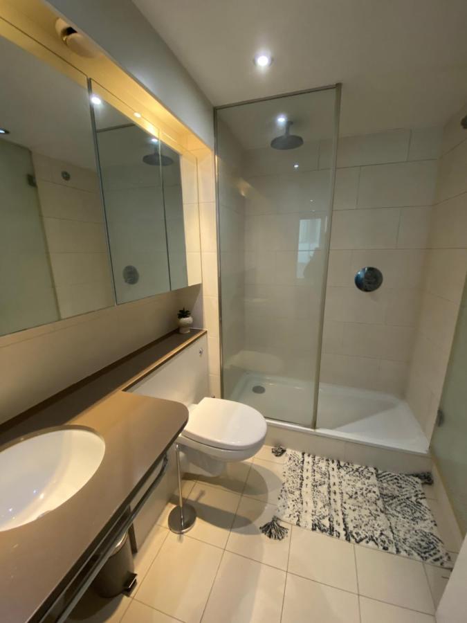 Apartment Royal Victoria Flat2 London