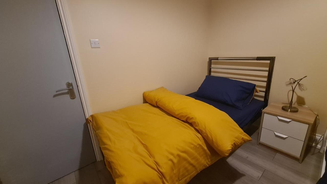 Appartement Entire 2 Bedroom Home/flat In London, Line Londres