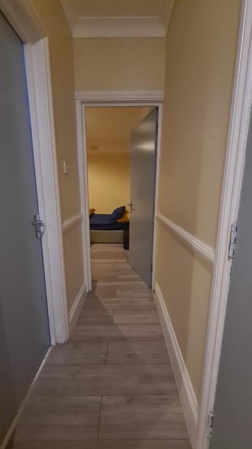 Appartement Entire 2 Bedroom Home/flat In London, Line Londres