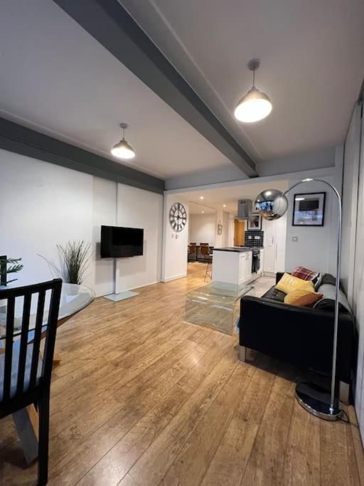 2bed Stratford With Easy Access To London, O2, Excel, Parking Nearby London