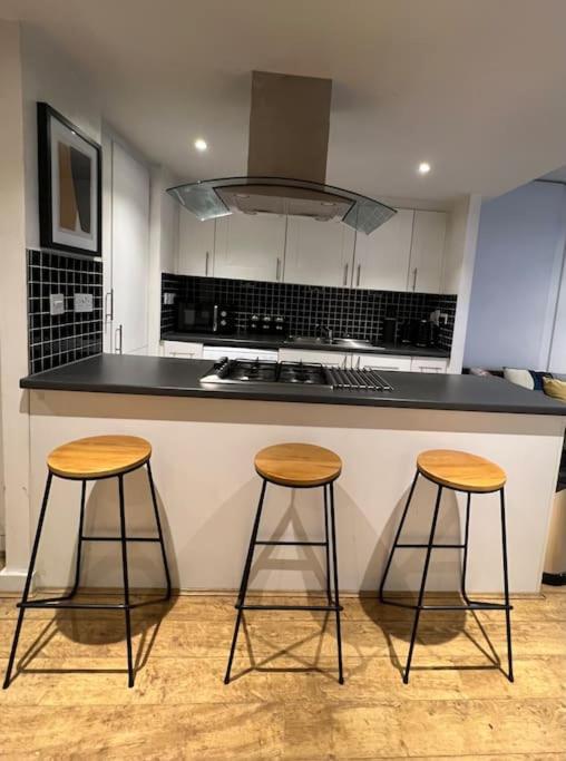 2bed Stratford With Easy Access To London, O2, Excel, Parking Nearby London