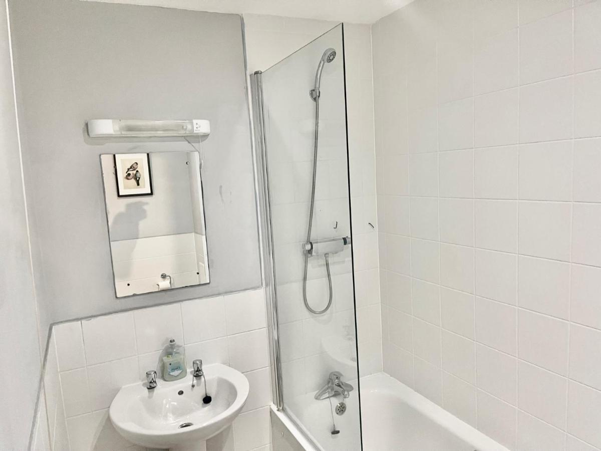 Apartment Remo Near Canary Wharf & 02 Arena London