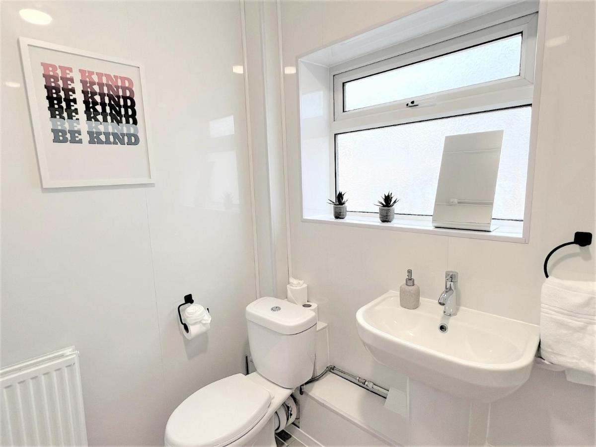 Stepney Comfy Double Bed 14 Pensionat