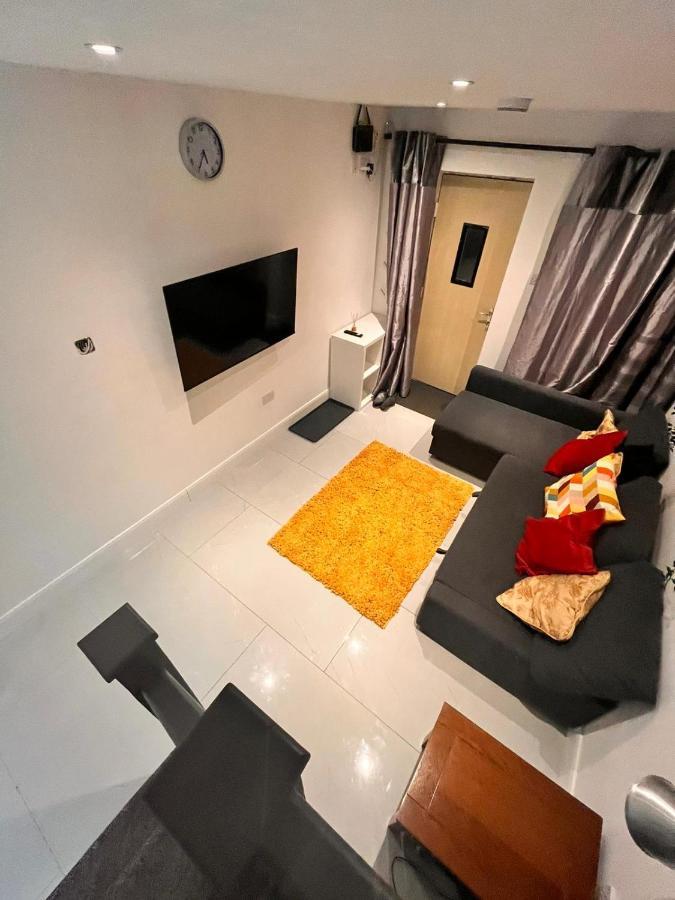 Cerrkuss Apartment London