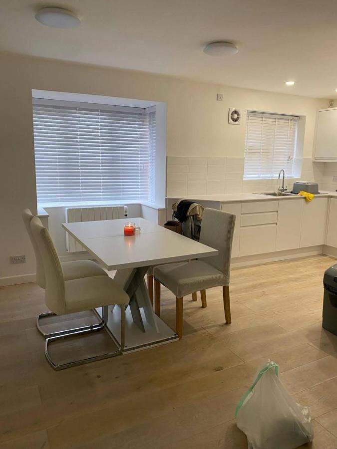 Spacious And Cosy 2 Bedroom Flat In Bermondsey Lägenhet *