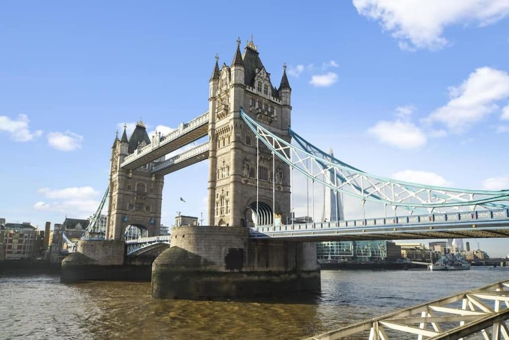 Tower Bridge Lux-penthouse * London