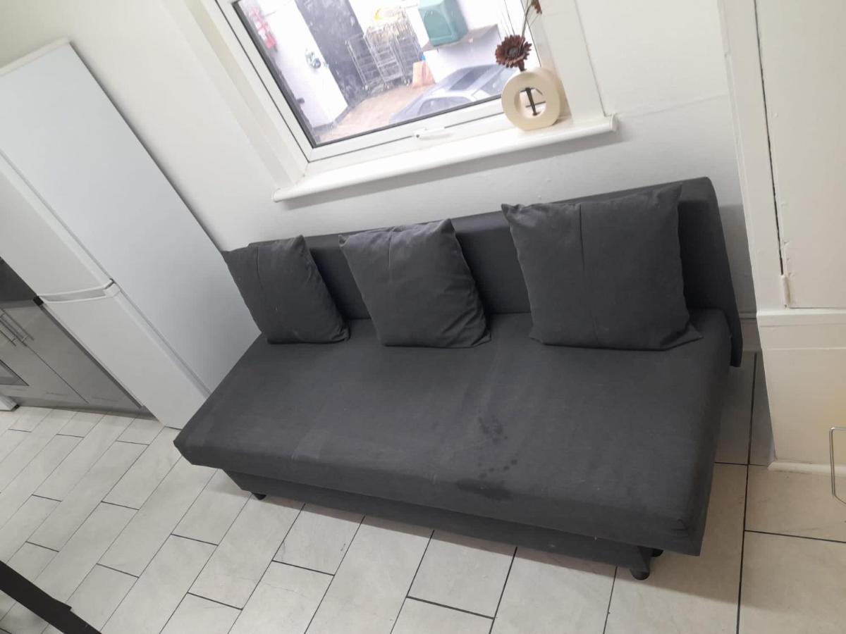 Apartment Two Bedroom Close To Central