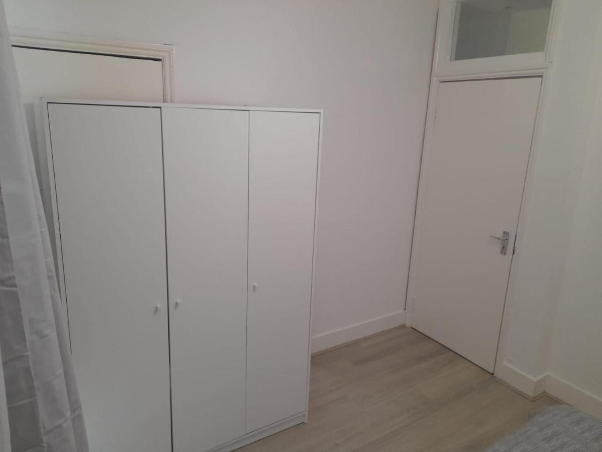 Apartment Two Bedroom Close To Central London
