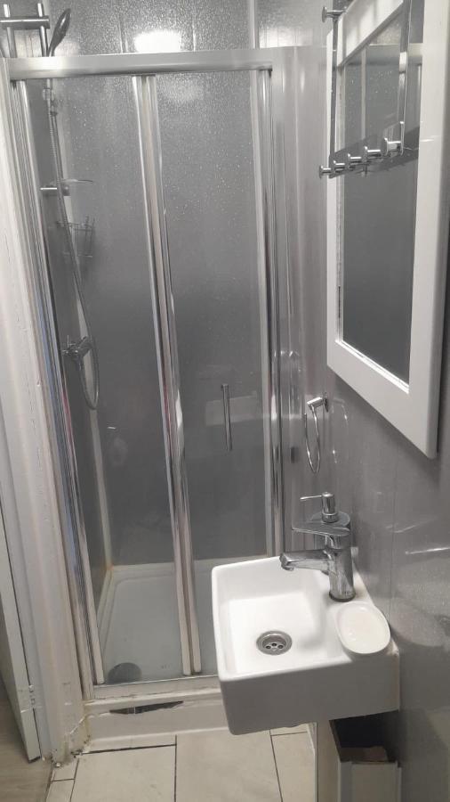 Two Bedroom Close To Central London