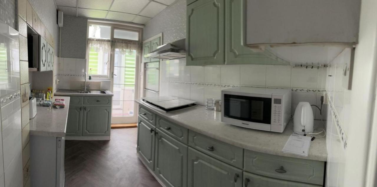 Amazing And Romantic O2 Arena 4 Bedrooms House Free Parking * London