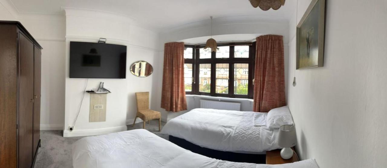 Feriehus Amazing And Romantic O2 Arena 4 Bedrooms House Free Parking *