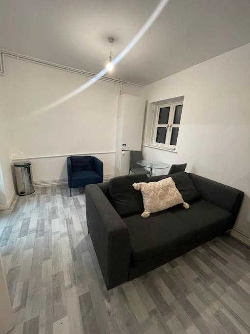 Lovely Spacious Entire 1 Bedroom - New Management