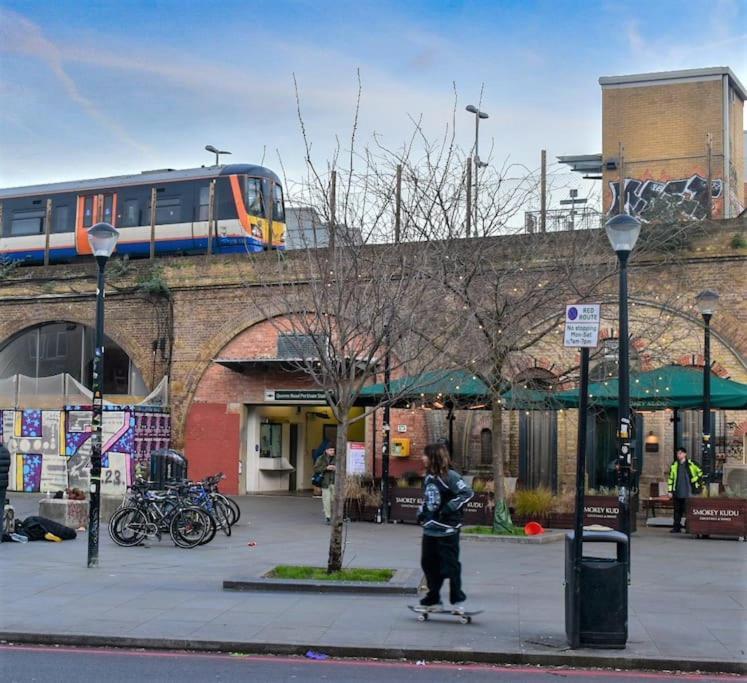 Stylish Peckham 10 Seconds From Station Appartement *